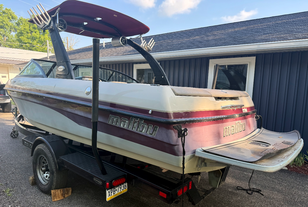 Boat before Gordo's Detailing marine exterior and interior detail